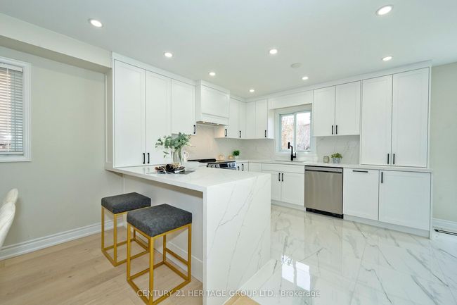 92 East Ave, House other with 4 bedrooms, 3 bathrooms and 2 parking in Scarborough ON | Image 9