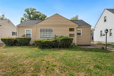 328 Day Drive, House other with 3 bedrooms, 1 bathrooms and null parking in Lorain OH | Image 1