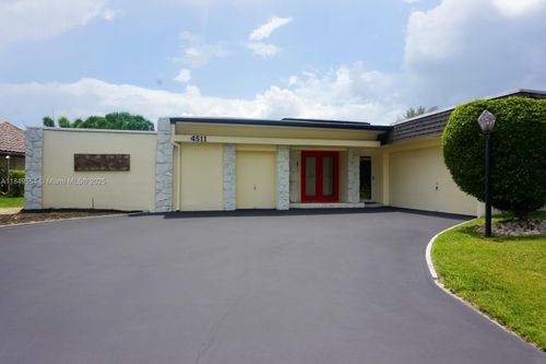 0-4511 King Palm Dr, Tamarac, FL, 33319-6119 | Card Image