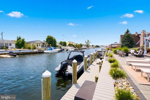 61 Archer Ave S, Bayville, NJ, 08721-1401 | Card Image