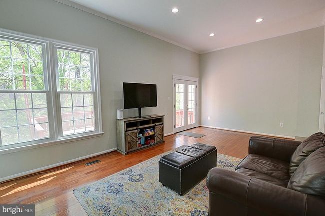 7 Catoctin Ct, Townhouse with 3 bedrooms, 4 bathrooms and null parking in SILVER SPRING MD | Image 4