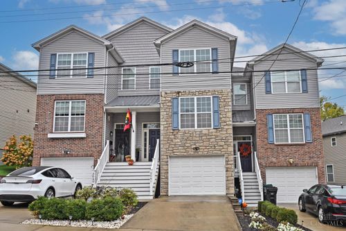 3041 Lavinia Ave, Cincinnati, OH, 45208-3227 | Card Image