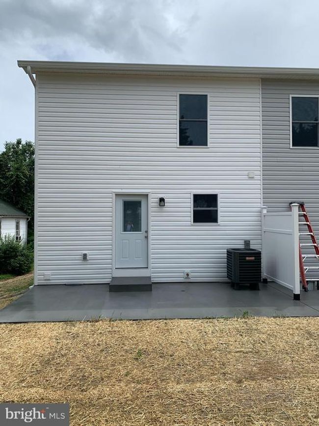 174 Bank St, Townhouse with 3 bedrooms, 2 bathrooms and null parking in MOUNT JACKSON VA | Image 24