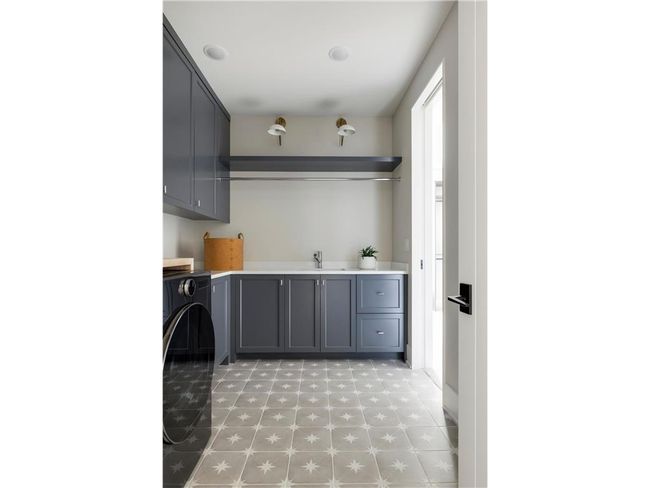 Interior photos are of a similar Swanson Homes build and are shown for inspiration; final design, features, and finishes may vary. | Image 17