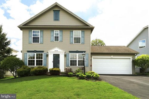 2414 Autumnwood Dr, STATE COLLEGE, PA, 16801-2485 | Card Image