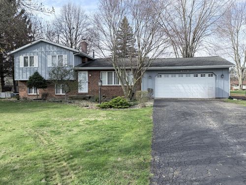 9366 Tonneberger Dr, Tecumseh, MI, 49286-9756 | Card Image