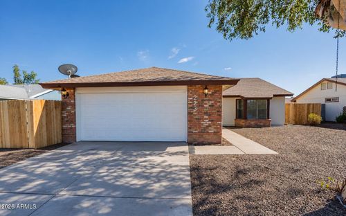 223 W Harvard Ave, Gilbert, AZ, 85233-3304 | Card Image