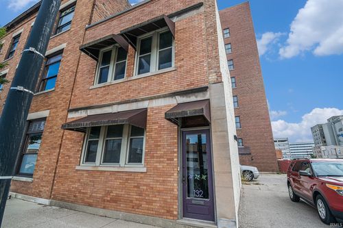 132 N Lafayette Blvd, South Bend, IN, 46601-1508 | Card Image