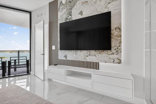 2006-700 Ne 24th Street, Miami, FL, 33137 | Card Image