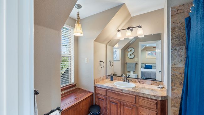 Full bathroom with ensuite bath and vanity | Image 25