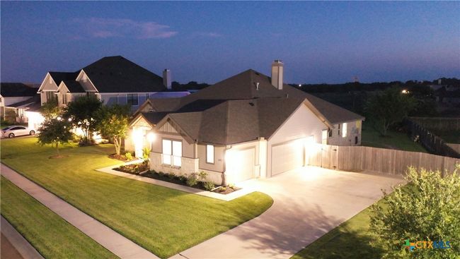 107 Chisholm Trl, House other with 4 bedrooms, 3 bathrooms and null parking in Victoria TX | Image 38