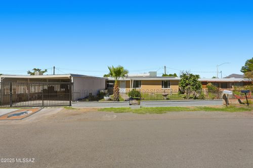 1908 W Root Ln, Tucson, AZ, 85705-2245 | Card Image