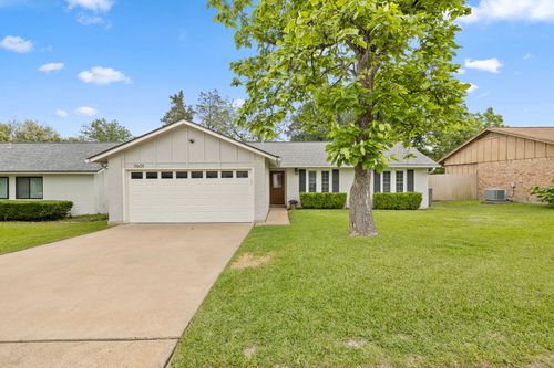11609 Fast Horse Dr, Austin, TX, 78759-4118 | Card Image