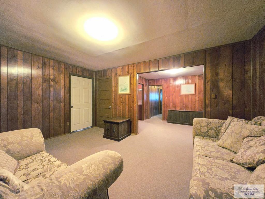 Residential Income in Raymondville 5