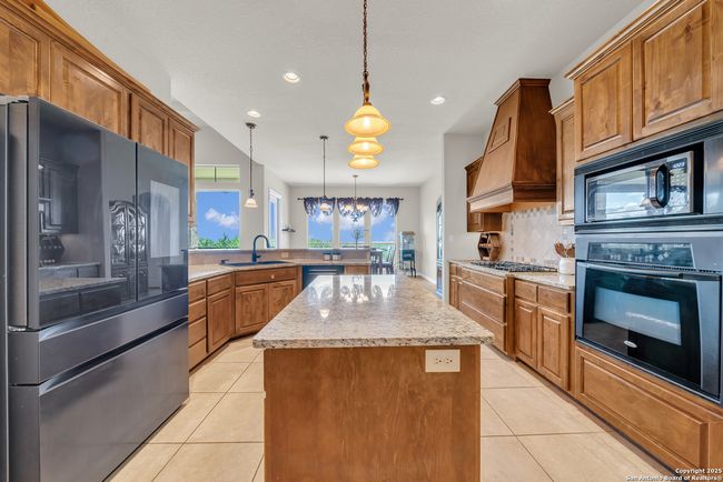 10210 Rafter O Trl, House other with 3 bedrooms, 3 bathrooms and null parking in Helotes TX | Image 17