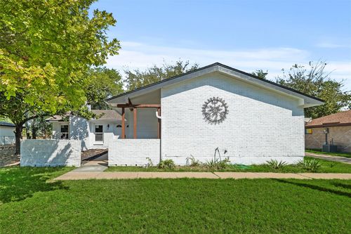 707 Live Oak Ct, Red Oak, TX, 75154-6229 | Card Image