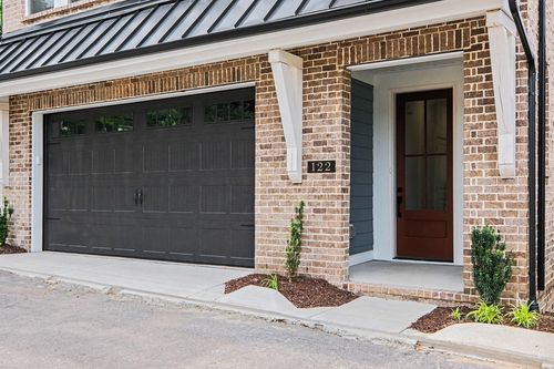 122 Honeywine St, Nashville, TN, 37206-3148 | Card Image