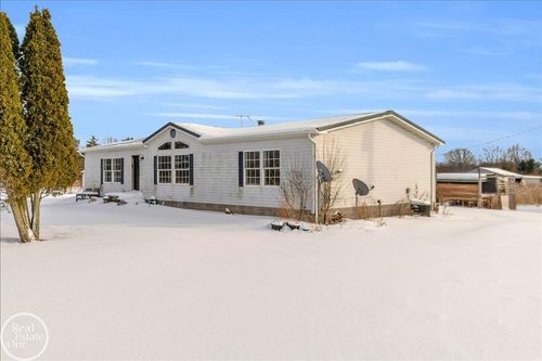 7677 Hewitt Rd, Greenwood, MI, 48006-2420 | Card Image