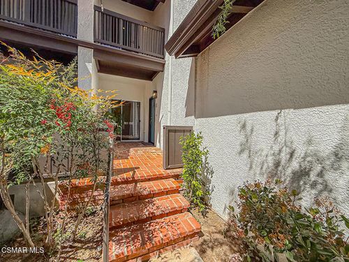 c-5423 Spanish Oak Ln, Oak Park, CA, 91377-3728 | Card Image