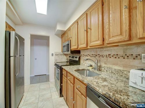 377 S Harrison St, East Orange, NJ, 07018-1218 | Card Image