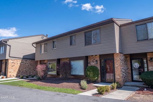 1132 Fairway Townhouse Ln, Hollidaysburg, PA, 16648-3700 | Card Image