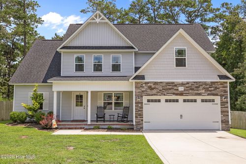 235 Westfield Dr, Richlands, NC, 28574-8009 | Card Image