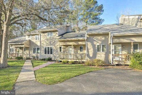 b-880 Garfield Pkwy, Bethany Beach, DE, 19930-9713 | Card Image
