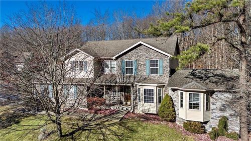 2 Pinewood Circle, Luzerne County, PA, 18202 | Card Image