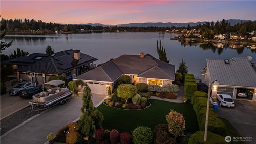 2803 200th Ave E, Lake Tapps, WA, 98391-9033 | Card Image