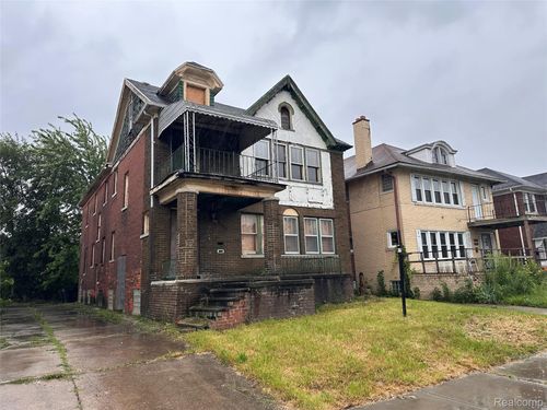 2009 Calvert St, Detroit, MI, 48206-1553 | Card Image