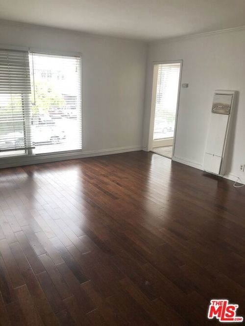 4-8360 Blackburn Ave, Los Angeles, CA, 90048-4288 | Card Image
