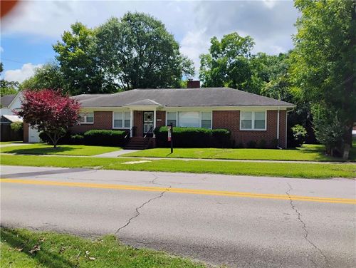 99 Woodlawn Ave, Winder, GA, 30680-2549 | Card Image