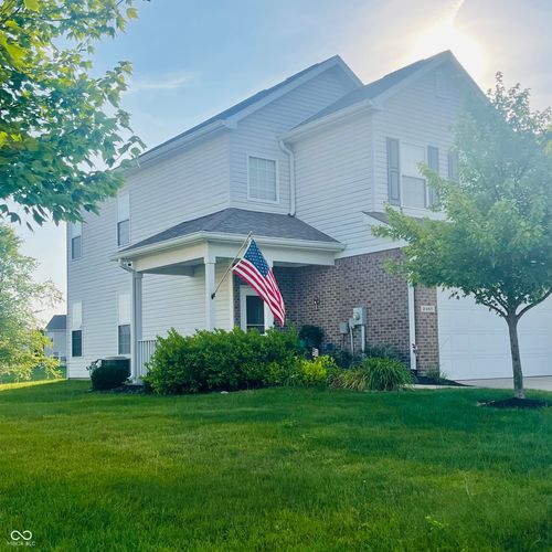 2485 Blue Ridge Dr, Greenwood, IN, 46143-6527 | Card Image