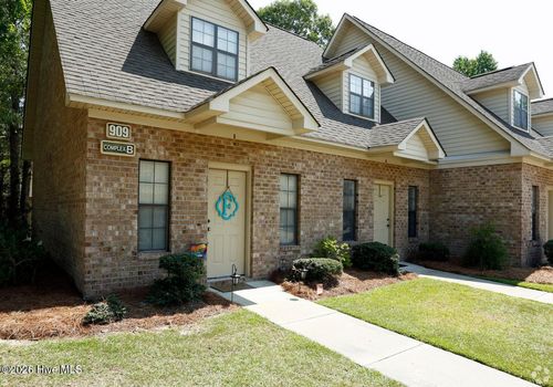 d3-905 Allen Rd, Greenville, NC, 27834-5926 | Card Image