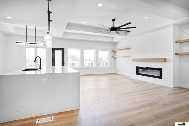 7949 Ponce Dr, Townhouse with 4 bedrooms, 3 bathrooms and 3 parking in Lincoln NE | Image 7