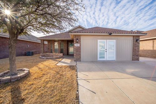 302 E 95th St, Odessa, TX, 79765-1464 | Card Image