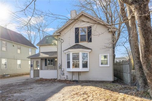 20 Cleveland St, South Kingstown, RI, 02879-3306 | Card Image
