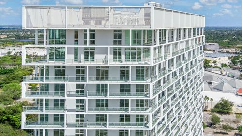 2010-2000 Metropica Way, Sunrise, FL, 33323-3215 | Card Image
