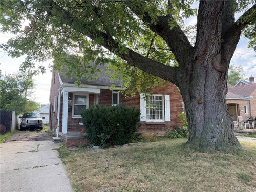8674 Grandville Ave, Detroit, MI, 48228-3012 | Card Image