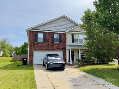 10527 River Hollow Ct, Charlotte, NC, 28214-1068 | Card Image