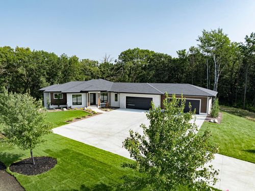 5259 Maggie May Ln Sw, Rochester, MN, 55902-3288 | Card Image
