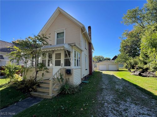 179 Marshall St, Conneaut, OH, 44030-1939 | Card Image