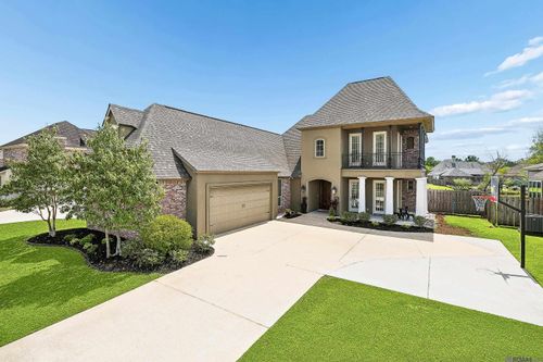 17916 Villa Trace Ave, Greenwell Springs, LA, 70739-4647 | Card Image