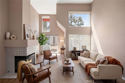 238-26943 Diamond, Mission Viejo, CA, 92691-7425 | Card Image