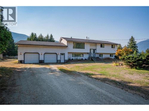 2525 Alexis Rd, Castlegar, BC, V1N4P6 | Card Image