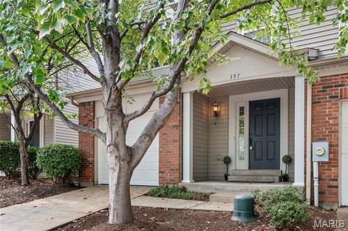 397 Montclair Tower Dr, Saint Charles, MO, 63303-4094 | Card Image