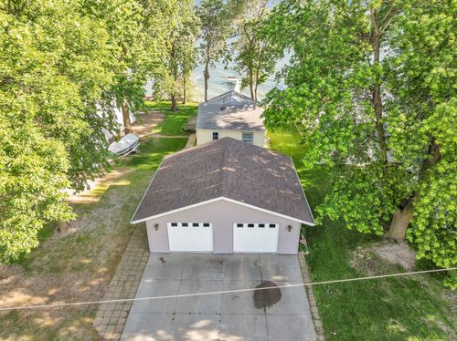 25461 Mcclelland Lane, Spirit Lake, IA, 51360 | Card Image
