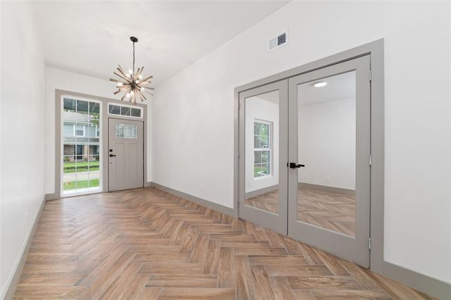 11931 S Red Cedar Cir, House other with 5 bedrooms, 4 bathrooms and 2 parking in The Woodlands TX | Image 5