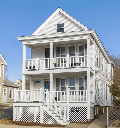 1204 Lawrence St, Lowell, MA, 01852-5533 | Card Image