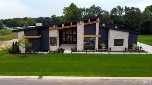 11511 Greyson Alan Dr, Granger, IN, 46530-1459 | Card Image